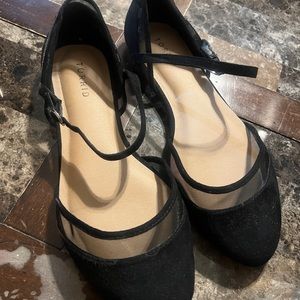 Torrid size 11W flats